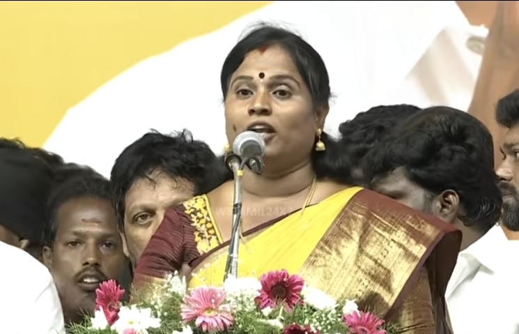 “எம்ஜிஆர் எதிர்த்த கட்சி…. அம்மாவை இழிவு படுத்தின கட்சி” அவங்க கூட கூட்டணி பேசினது எவ்வளவு பெரிய துரோகம்…. மேடையில் வெடித்த மரகதம் குமரவேல்….!!