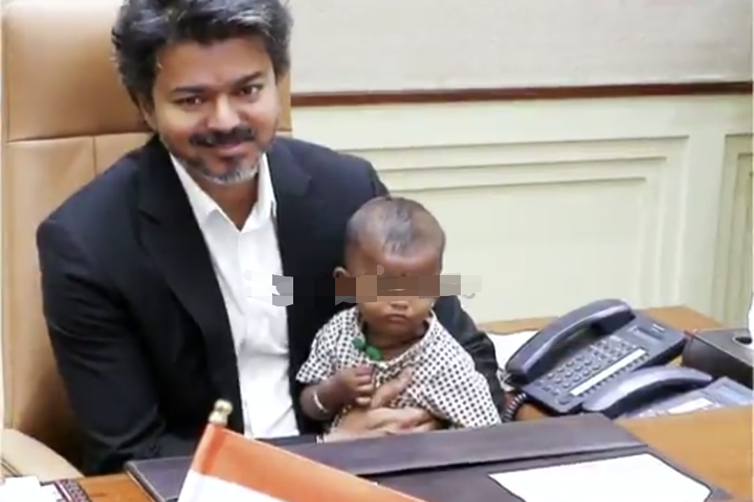செக்ரட்டேரியட்டில் நெகிழ்ச்சி..! ராணுவ வீரரின் குழந்தையை மடியில் வச்சி கொஞ்சிய CM விஜய்..! வைரல் வீடியோ!