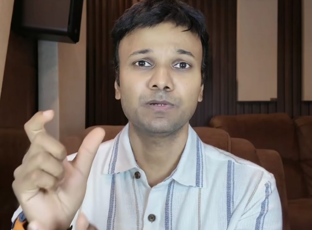 “வயசான காலத்துல வாக்கிங் போனா ஹார்ட் அட்டாக் வருமா..?” பாக்யராஜ் சம்பவத்தால் கிளம்பிய சர்ச்சை; நச்சுன்னு பதிலடி கொடுத்த பிரபல டாக்டர்!