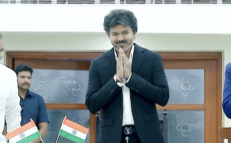 “அடுத்தடுத்து வரப்போகும் மெகா மாற்றங்கள்..!” கோட்டைக்கு வந்த அதிகாரிகள்; மாவட்ட செயல்திட்டங்கள் குறித்து CM விஜய் நடத்திய உயர்மட்ட கூட்டம்!