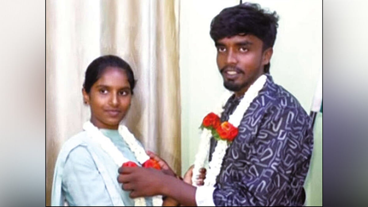 காதலனை கரம்பிடித்த இளம் பெண்..! “தாலியை அறுத்து எறிந்த பெற்றோர்”… போலீஸ் ஸ்டேஷனில் அடுத்து நடந்த சம்பவம்… யாரும் எதிர்பாராத டுவிஸ்ட்..!!