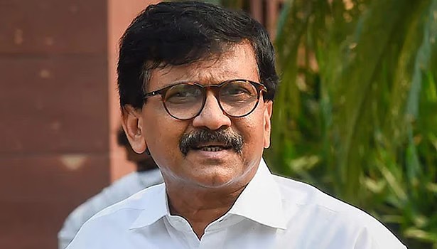 ரூ.60 கோடி பணம், பிரைவேட் ஜெட்..! எம்பிக்களை விலைக்கு வாங்க கோடி கோடியா வாரி வழங்குறாங்க.. எங்ககிட்ட போட்டோ இருக்கு… தேசிய அரசியலில் புயலை கிளப்பிய சஞ்சய் ராவத்..!