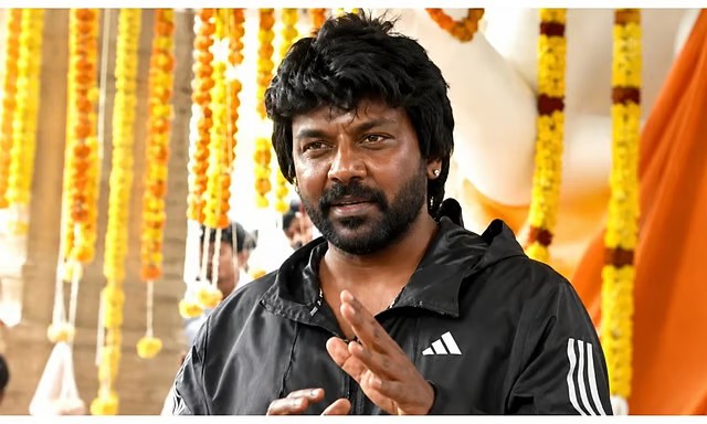 தற்குறி அல்ல..! “தவெகவின் அம்புகுறி”… நான் மக்களை தெருநாய்கள்ன்னு சொன்னேனா…? ஃபர்ஸ்ட் முழு வீடியோவையும் பாருங்க.. நடிகர் ராகவா லாரன்ஸ் ஆவேசம்..!!