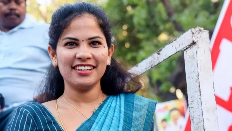 ரூல்ஸ் படி தப்பு… 90 நாள் தான் டைம்..! “ஆனா 5 வருஷம் முடிஞ்சிட்டு”… சொத்து ரகசியத்தை மறைத்த மேயர் பிரியா… 200 பேரில் 43 கவுன்சிலர்கள் மட்டும்தான்… RTI மூலம் லீக்கான உண்மை…!!!