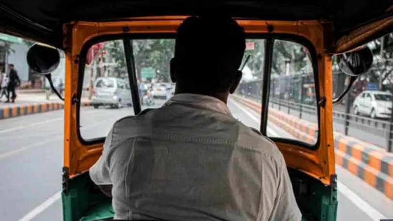 “ஆள் இல்லாத இடத்துக்குக் கூட்டிட்டுப் போய்!”.. கிராமத்து பிள்ளைகளை மிரட்டிய விசித்திர ஆட்டோக்காரர்.. ஐடி ஊழியர் அம்பலப்படுத்திய கொடூர முகம்..!!!
