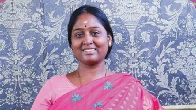 தூத்துக்குடியை உலுக்கிய பயங்கரச் சம்பவம்! பஜாரில் வச்சு நடிகையின் தந்தையை வெட்டிய மர்ம நபர்கள்.. 3 பேர் அதிரடியாகக் கைது..!!