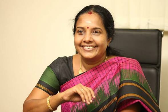 “தோல்வி கழக அரசாக மாறும் தவெக?” சிங்கப்பெண் படை இருந்தும் தொடரும் பாலியல் குற்றங்கள்.. முதல்வர் விஜய்யை வறுத்தெடுக்கும் வானதி சீனிவாசன்..!!”