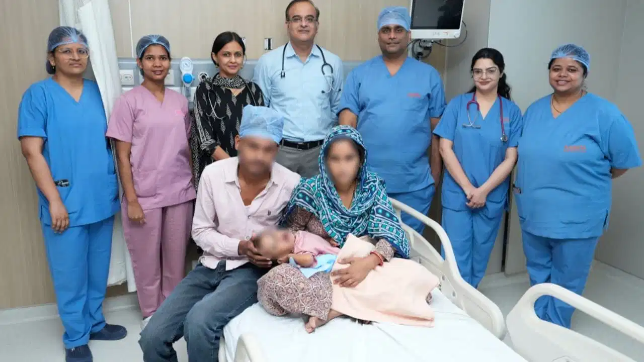 “பாராட்டியே தீரணும் பாஸ்!”… சிறுமியின் உடம்பில் இருந்த அத்தனை சிக்கல்களையும் சரிசெய்த மருத்துவக் குழு.. மிகப்பெரிய சாதனை..!!!