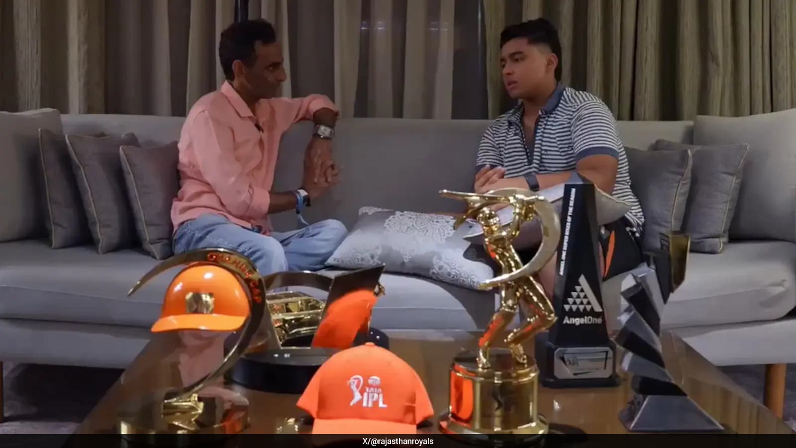“நான் சும்மா விளையாட வரல.. ஒற்றை ஆளாக நின்னு முடிக்க வந்தவன்!” சுனில் கவாஸ்கர் கேட்ட கேள்வி.. ஓப்பனாக பதில் கொடுத்த வைபவ் சூர்யவன்ஷி..!!”