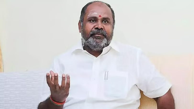 “ஆட்சியைக் காப்பாத்த என்னவெல்லாம் பண்றாங்க!”.. முதல்வர் விஜய் மீது ஆர்.பி.உதயகுமார் பரபரப்பு குற்றச்சாட்டு..!!!