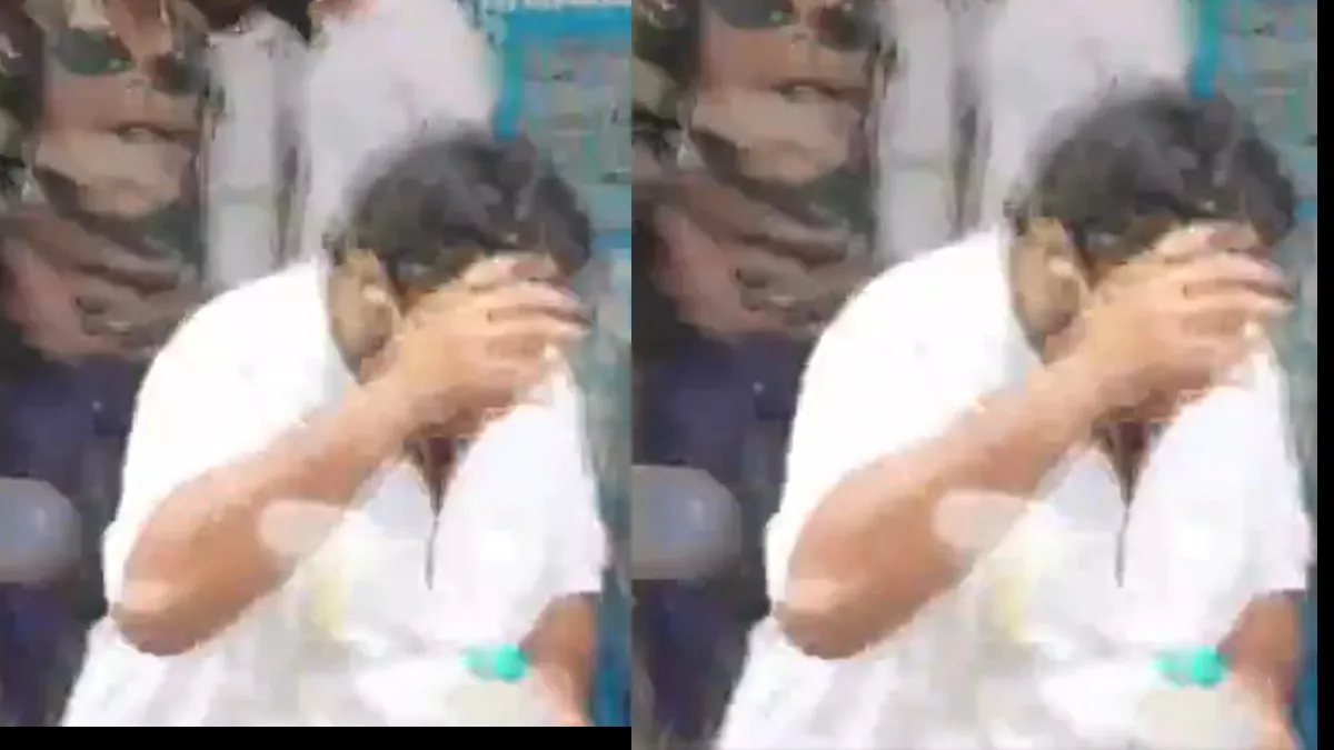 “மம்தா பானர்ஜி வீட்டின் முன்பே நடந்த பகீர் கூத்து!”.. அடுத்தடுத்து முட்டையடி வாங்கும் திரிணாமுல் காங்கிரஸ் விஐபிக்கள்… மேற்கு வங்கத்தில் வெடித்த வன்முறை வீடியோ..!!!
