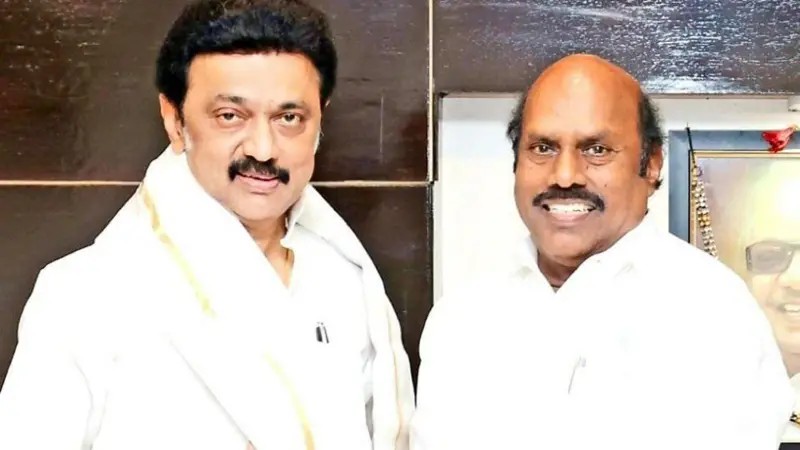 திமுக முன்னாள் அமைச்சர் எ.வ.வேலு சிங்கப்பூர் மருத்துவமனையில் அனுமதி.. இனி 10 நாட்களுக்கு மேல் ட்ரீட்மென்ட்… விசாரணைக்கு ஆஜராக முடியாது என விளக்கம்..!