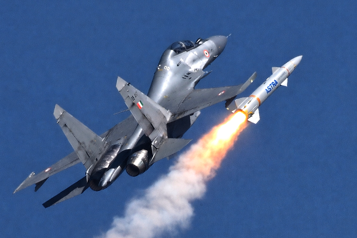 “இந்திய பாதுகாப்புத் துறையில் அரங்கேறும் மெகா ட்விஸ்ட்” DRDO உருவாக்கிய அதிநவீன ஏவுகணை தயாரிப்பு…. தனியாருக்கு அனுமதி வழங்கிய ஒன்றிய அரசின் ‘அந்த’ முக்கிய நோக்கம்….!!