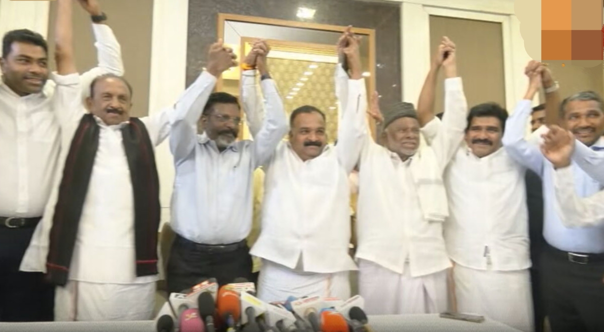 Breaking: தவெக தலைமையில் புதிய கூட்டணி..! “விரைவில் புது பெயர்”… தமிழக அரசியலில் திடீர் திருப்பம்.. அதிர்ச்சியில் திமுக, அதிமுக…!!