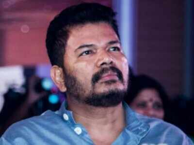 ‘முதல்வன்’ பட வாய்ப்பை விஜய் இழந்தது ஏன்?” ரஜினி செஞ்ச அந்த ஒரு காரியம்.. உண்மையை உடைத்த இயக்குநர் ஷங்கர்..!!”