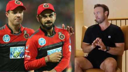 “RCB  ரசிகர்கள் அதிர்ச்சி! விராட் என்னை ஓய்வு பெற வேண்டாம் என்று தடுத்துக் கொண்டிருந்தார்…. ஆனால் ஏபி டி வில்லியர்ஸின் உருக்கமான தகவல்….. ஐபிஎல் ஓய்வுக்கு முன்பு நடந்தது என்ன….??