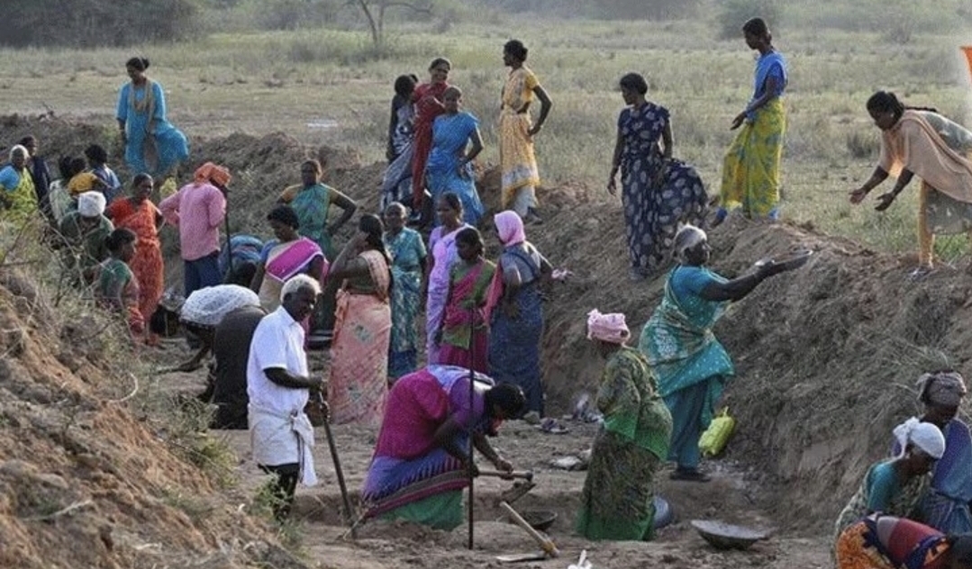 100 நாள் இல்ல…. 125 நாள் வேலை வழங்கும் புதிய திட்டம்…. இன்று முதல் நாடு முழுவதும் அமல்….!!