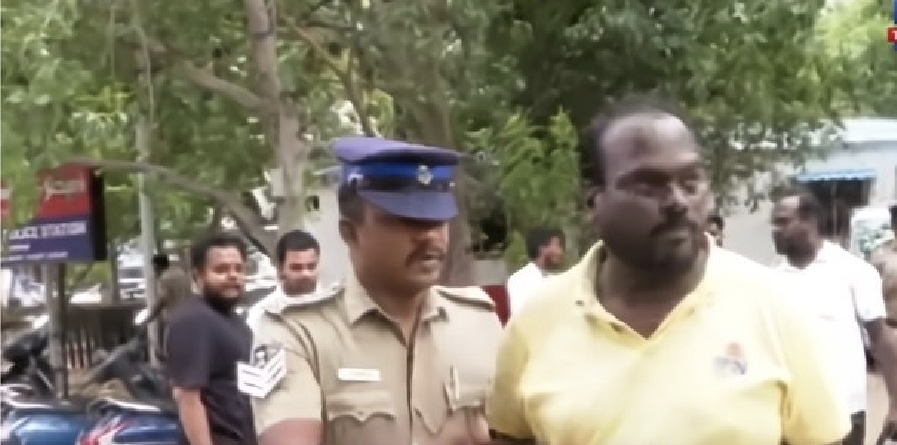 “பேரம் பேசுன அந்த ரகசிய கும்பலை உள்ள வச்சு செய்யணும் சார்” தவெக MLA விவகாரத்தில் போலீஸ் போட்ட மெகா பிளான்…. சென்னை கோர்ட் கொடுத்த அதிரடி உத்தரவு….!!