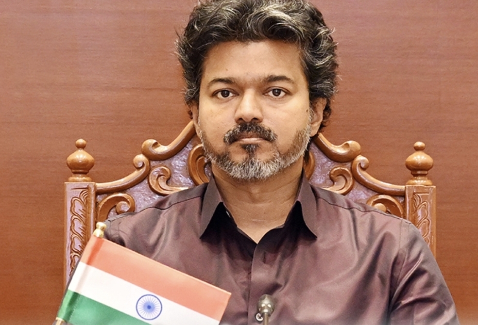 ​”பழமையான கட்டிடங்களை புதுப்பிக்க புதிய ஸ்கெட்ச்..” பொதுப்பணித்துறை செயலாளர் செல்வராஜுடன் முதலமைச்சர் விஜய் தீவிர ஆலோசனை!