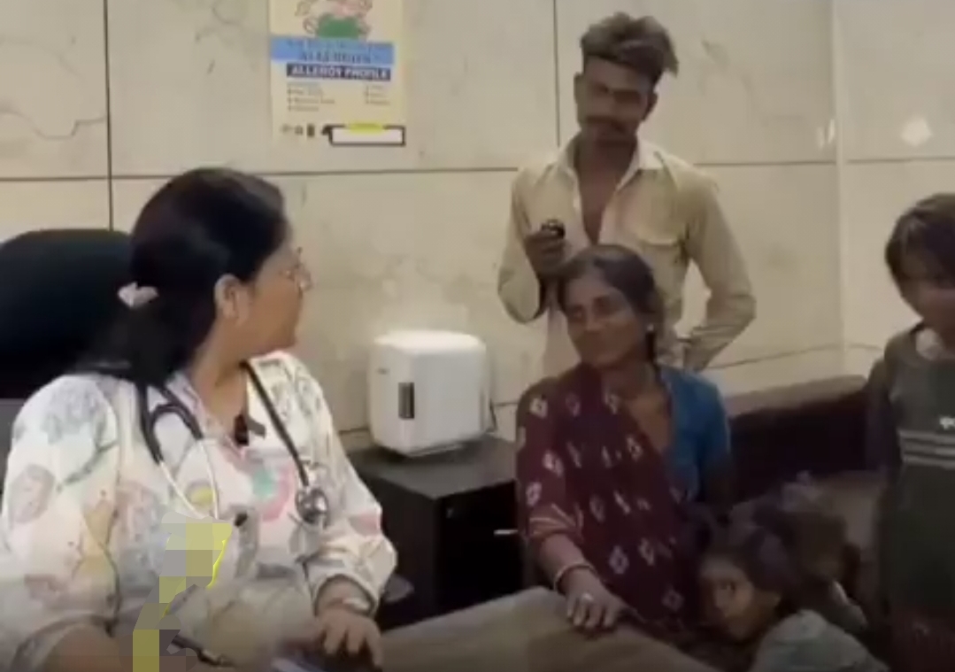 22 வயதில் 6 பிரசவங்கள்…. 5 குழந்தைகள்…. 42 வயது பெண் போல காட்சியளிக்கும் இளம் தாய்…. நெஞ்சை உலுக்கிய வைரல் வீடியோ….!!