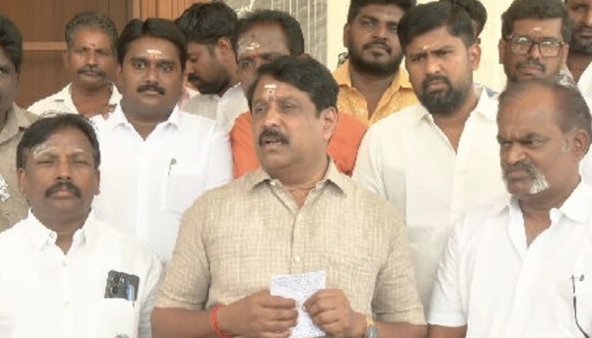 “குதிரைபேரத்துல செம பிசி போல” மன்னார்குடி எல்.எல்.ஏ முதல் பல பேருக்கு வலை…. புஸ்ஸி ஆனந்தைப் போட்டுத் தாக்கிய நயினார்….!!