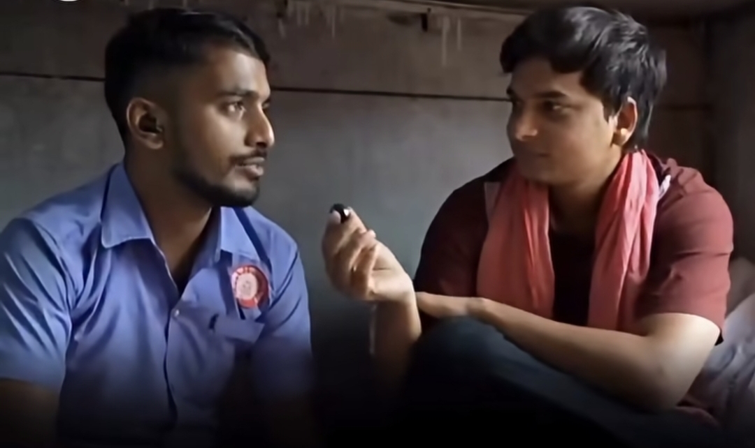 “திருடிட்டு போறது நீங்க…. பணத்தை இழக்கிறது நாங்க” வெறும் ₹14,000 சம்பளத்தில் ₹5,000 பிடித்தம்…. இன்ஸ்டாகிராமில் கதறிய ரயில்வே ஊழியர்….!!