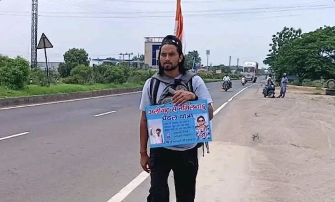 “முரட்டு ரசிகரா இருப்பார் போலையே” முதல்வர் விஜய்யை பார்க்க 2300 கி.மீ நடைப்பயணம்…. வாயடைத்துப் போன நெட்டிசன்கள்….!!