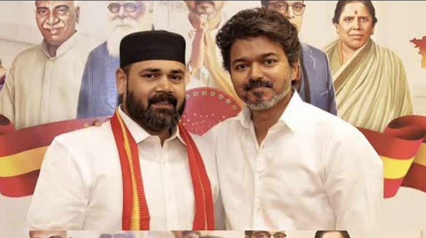 “எழுதி வச்சிக்கோங்கப்பா…. 2034-ல தளபதி PM வேட்பாளர்” தவெக-வில் M.S.தோனி….? ராவுத்தர் இப்ராஹிம் கணிப்பு….!!