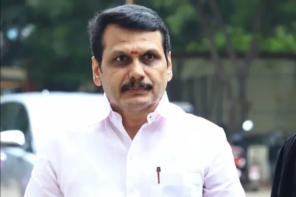 FLASH: ​”நான் இந்த வழக்கை விசாரிக்க மாட்டேன்” – செந்தில் பாலாஜி வழக்கிலிருந்து உச்ச நீதிமன்ற நீதிபதி திடீர் விலகல்….!!