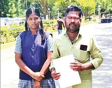 471 மதிப்பெண்கள் எடுத்தும் இந்த நிலைமையா…? அரசு மாதிரி பள்ளியில் சீட் கிடைக்காததால் உடைந்துபோன மாணவி..!