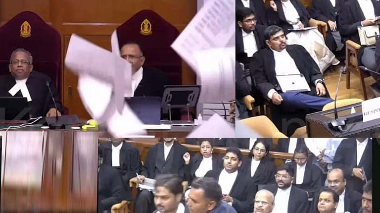 பரபரப்பான கேஸ்..! சட்டுனு ஆவணங்களை கிழித்து தூக்கி வீசிய வழக்கறிஞர்.. சுப்ரீம் கோர்ட்டில் இப்படியா…? டென்ஷனான நீதிபதிகள்..!