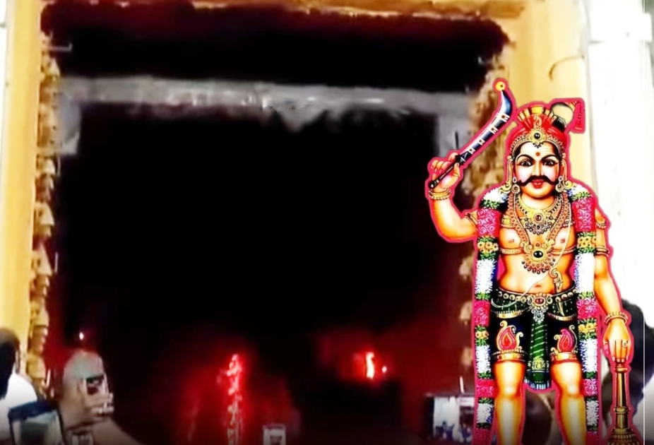 “வருடத்தின் ஒரு நாள் மட்டுமே திறக்கப்படும் அற்புத தரிசனம்!”.. ஆடிப் பெளர்ணமி திருவிழா கோலாகலம்.. பதினெட்டாம் படி கருப்பண்ணசுவாமி கோவில் நடை திறப்பு..!!!
