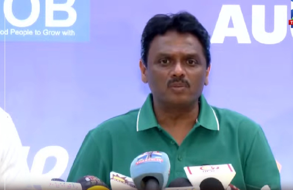 “இந்தியாவிலேயே இதுதான் ஃபர்ஸ்ட் டைம்!”..  பிரபல சமூகவலைத்தளம் மூலம் நேரலை செய்யப்பட உள்ள கிரிக்கெட் போட்டிகள்.. தமிழ்நாடு கிரிக்கெட் சங்கத் தலைவர் ஸ்ரீநிவாசன் அதிரடி அறிவிப்பு..!!!