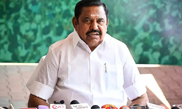 “ரகசிய ஃபைல்”.. டெல்லிக்கு பறக்க போகும் அதிமுக மாஜிக்களின் தலையெழுத்து… தவெகவுக்கு தாவியவர்களுக்கு செக் வைத்த இபிஎஸ்… கையில் எடுத்த பிரம்மாஸ்திரம்..!!