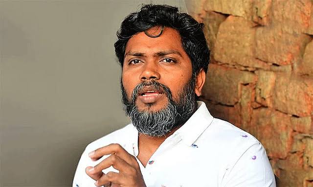 “மாணவர்களை அடிக்க உங்களுக்கு யார் ரைட்ஸ் கொடுத்தா?” – மேடையில் ஆவேசமாகக் கேள்வி எழுப்பிய இயக்குநர் பா.ரஞ்சித்..!!”