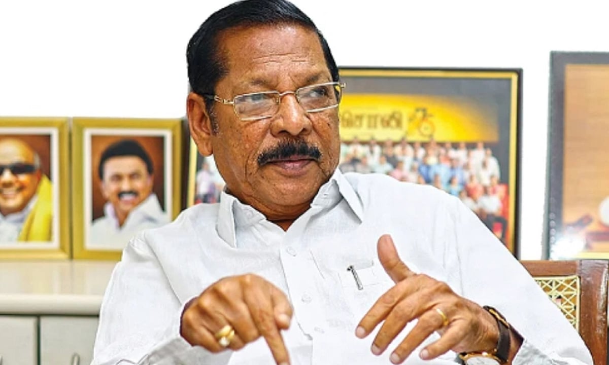 “ஆள் பிடிக்கிற ஆட்சி தான் நடக்குது” தவெக அரசை வறுத்தெடுத்த எதிர்க்கட்சிகள்: ஆளுநர் அர்லேகரிடம் வரிசையாகக் குவிந்த புகார் மனுக்கள்!