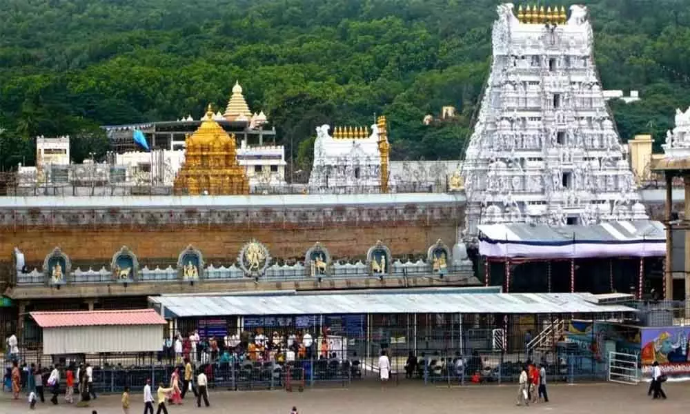 “இந்த 9 நாள் திருப்பதி பக்கம் போகாதீங்க….?” தேவஸ்தானம் எச்சரிக்கை…. செப்டம்பர் 15 முதல் தரிசன முறைகளில் அதிரடி மாற்றம்…. உடனே இதைச் செக் பண்ணுங்க….!!