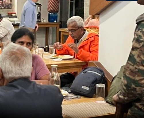 “இண்டிகோ விமானத்தில் பத்திரமாக வந்தாச்சு!”… நேபாளப் பேரிடரிலிருந்து மீட்கப்பட்ட 21 தமிழர்கள் டெல்லி வருகை… அரசு மற்றும் அதிகாரிகளின் துரித நடவடிக்கை..!!!