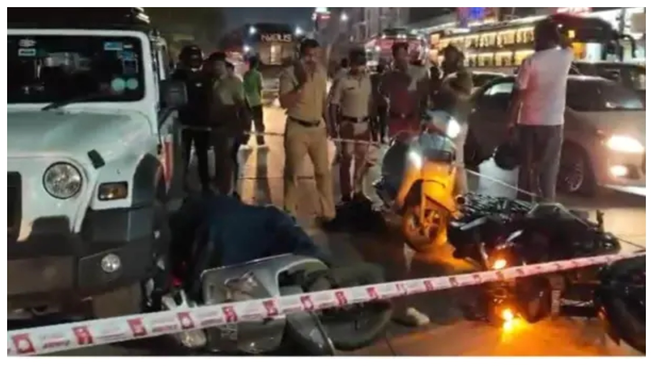 “நடுரோட்டுல பட்டப்பகல்ல இப்படி வாளால வெட்டிச் சாய்க்கிற அளவுக்கு என்னடா பெரிய பகையோ உங்களுக்கு..?” சிசிடிவி ஆதாரங்களால் சூடுபிடிக்கும் வழக்கு..!!!