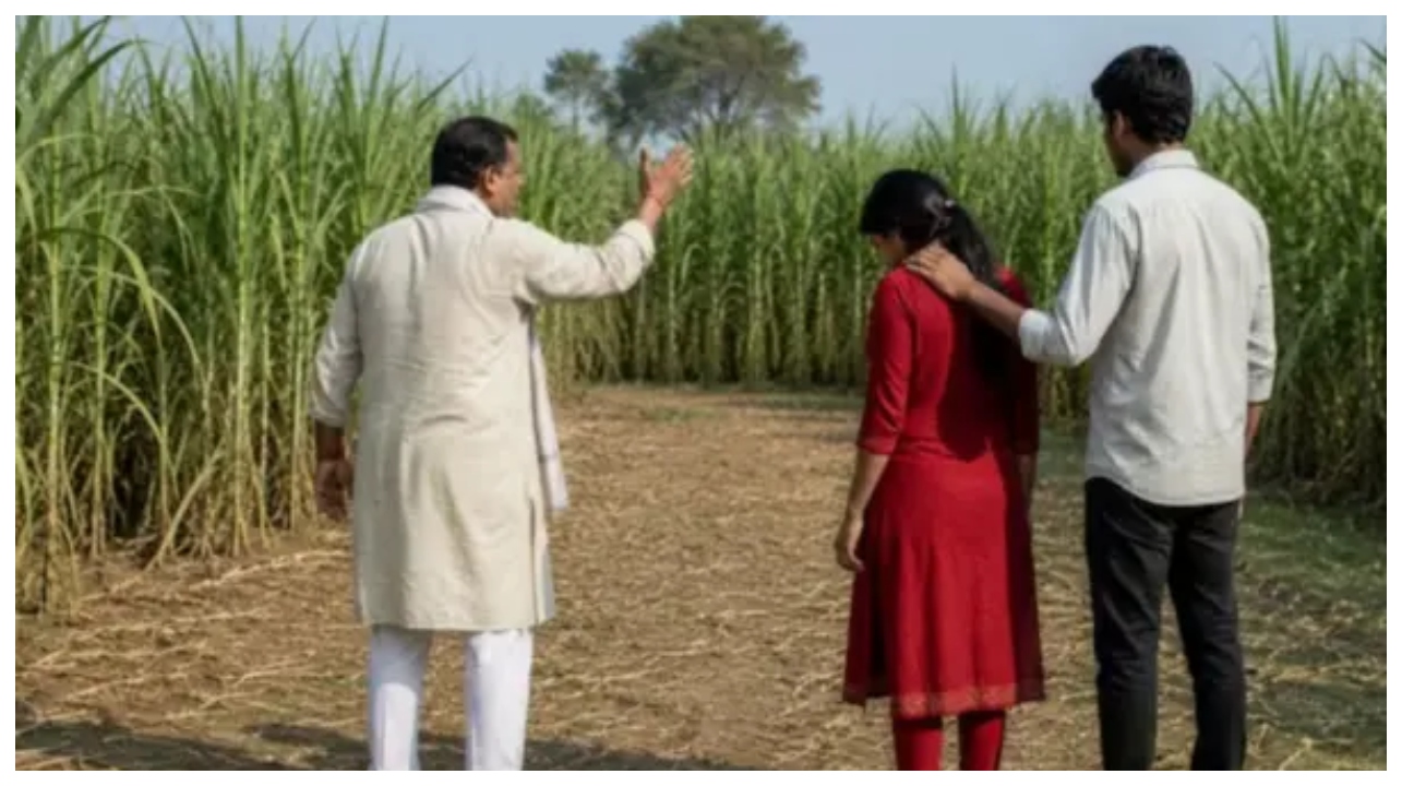 “மானமே போச்சுன்னு கத்துன அந்த ஒரே நிமிஷத்துல வாழ்க்கையே முடிஞ்சு போச்சே..!” பெற்ற மகளைப் பார்த்ததும் ரத்தக் களறியான கரும்புத் தோட்டம்..!!!