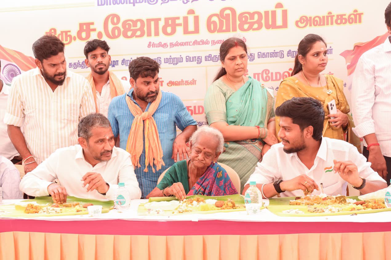“சுதந்திர தின ஸ்பெஷல் விருந்து… கோவிலில் குவிந்த அமைச்சர்கள்!” தமிழகம் முழுவதும் உள்ள கோவில்களில் களைகட்டிய திருவிழா கொண்டாட்டம்..!!”