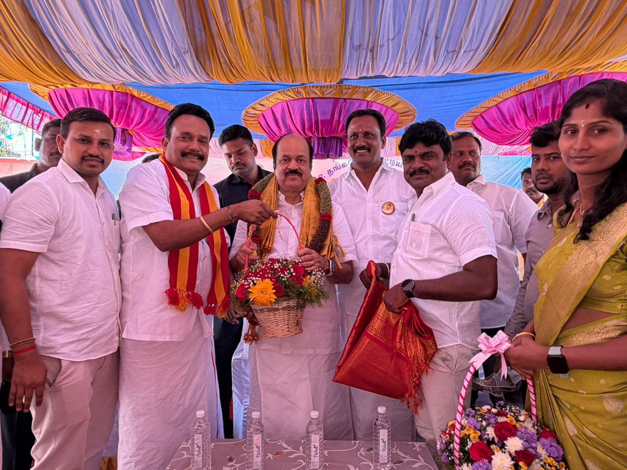 “பூலத்தூரில் செம பரபரப்பு!” – சபாநாயகருக்கு பொன்னாடை போர்த்தி வரவேற்பு அளித்த கம்பம் எம்.எல்.ஏ… கொடைக்கானலில் அதிரடி சந்திப்பு…!!”
