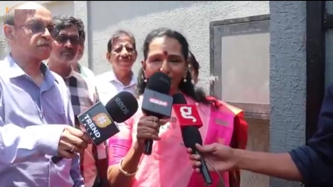 “இந்துக்களுக்கு எதிரானவரா முதல்வர் விஜய்?” – அரசியல் விமர்சனங்களும், அமைச்சரவையில் அதிருப்தியும் குறித்த அலசல்…!!”