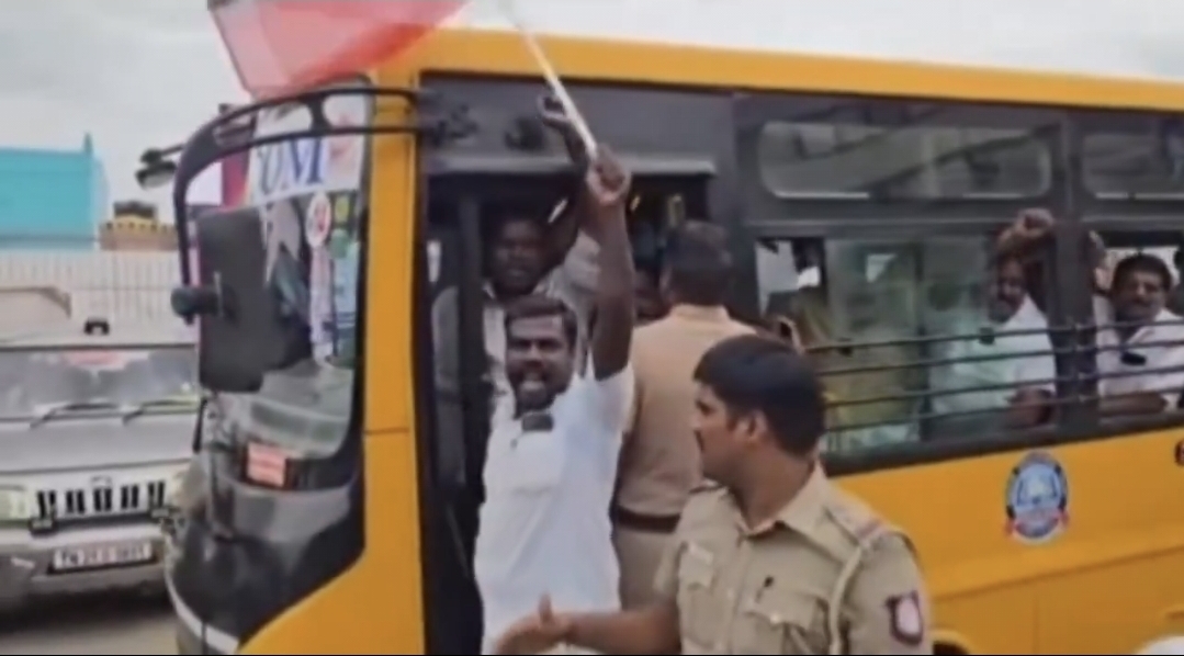 “மானங்கெட்ட திமுக அரசே” சொந்தக் கட்சிப் போராட்டத்திலேயே உளறிய உடன்பிறப்பு…. சட்டென சிரித்த போலீஸ்….!!