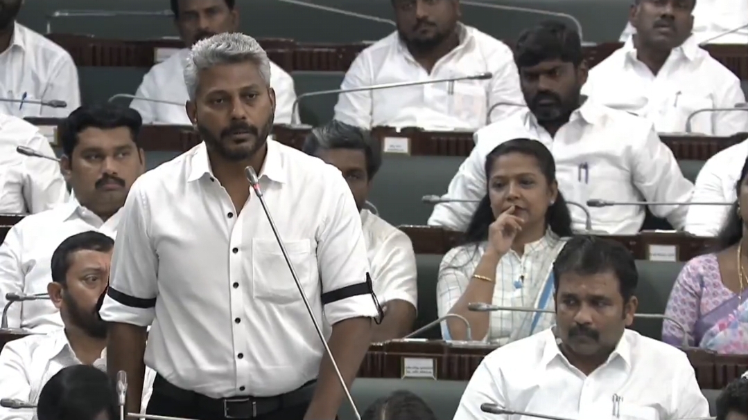“எங்க நிதியை எங்களுக்கு ஒழுங்கா கொடுங்க” மத்திய அரசுக்கு செக் வைத்த தமிழ்நாடு சட்டமன்றம்…. தனித் தீர்மானம் நிறைவேற்றம்….!!