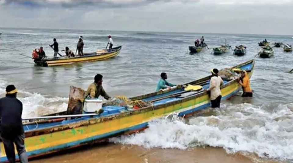 “சவுதி கடலில் ஈரான் கடற்கொள்ளையர்கள் அட்டகாசம்” துப்பாக்கிச்சூட்டில் தமிழக மீனவர் மாவீரன் பரிதாப பலி….!!