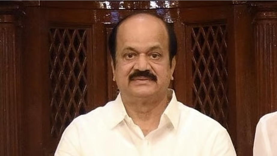 “பைபிள் படி நடந்ததால் தான் தவெக ஆட்சி” – ஜேசிடி பிரபாகர் பேச்சால் கிளம்பிய சர்ச்சை…. எதிர்க்கட்சிகள் கொந்தளிப்பு….!!