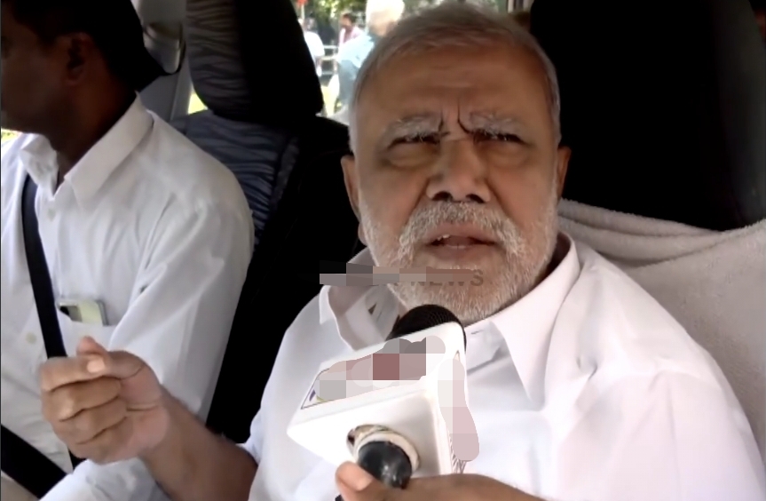​”தலைவர் முடிவு நல்ல முடிவு…. நாங்க சிரிச்சிட்டு தான் இருக்கோம்” வயது வரம்பு சர்ச்சைக்கு ஐ.பெரியசாமி கூல் பதில்…. வைரலாகும் வீடியோ….!!