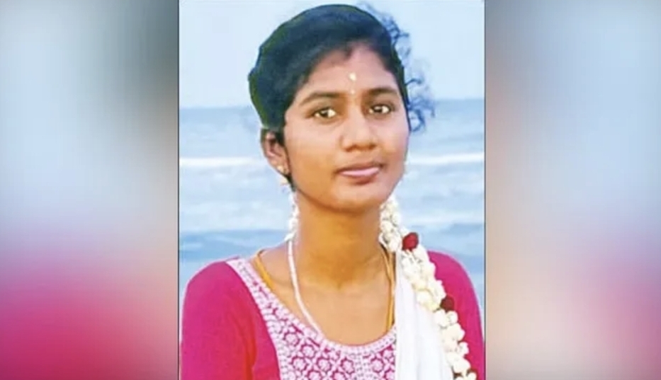 “பெற்றோர் எதிர்ப்பை மீறி கல்யாணம்” சமரசமாகப் போகக் கூப்பிட்ட குடும்பம்…. வழியிலேயே பறிபோன இளம் பெண்ணின் உயிர்….!!