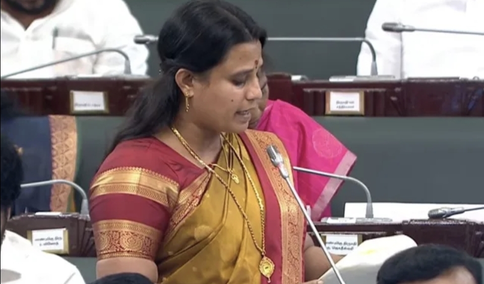 “மாற்றுத்திறனாளிகளுக்குப் பெட்ரோல் மற்றும் மின்சார வாகனங்கள்” அமைச்சர் ஜெகதீஸ்வரி சட்டப்பேரவையில் அறிவிப்பு….!!